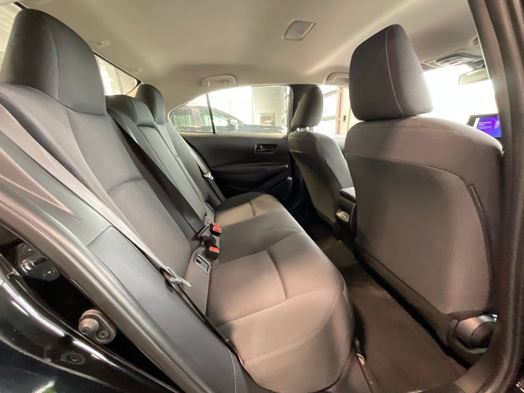 Certified 2025 Toyota Corolla LE FWD image 18