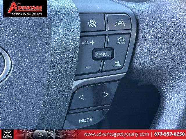 Used 2026 Toyota Camry LE AWD/4WD image 23