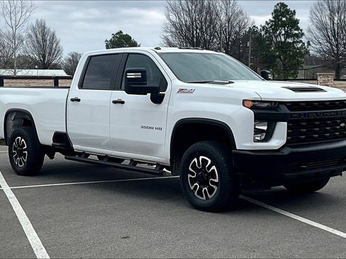 Used 2023 Chevrolet Silverado 3500 W/T w/ WT Convenience Package AWD/4WD image 2