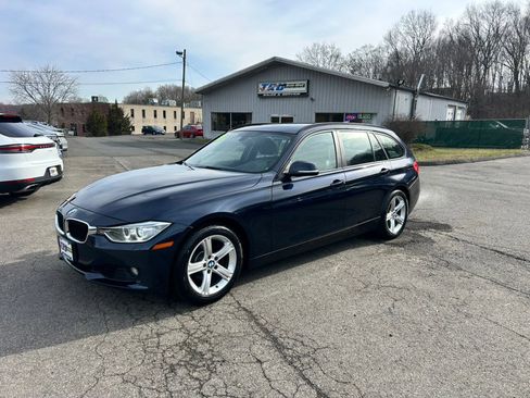 Used 2014 BMW 328i xDrive Wagon image 2