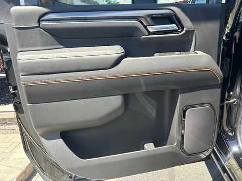 New 2026 GMC Sierra 2500 AT4 w/ AT4 Premium Plus Package AWD/4WD image 12