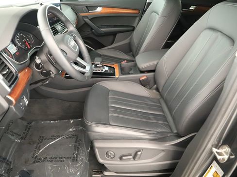 Certified 2023 Audi Q5 2.0T Premium w/ Convenience Package image 24