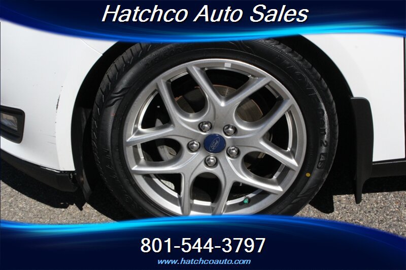 Used 2015 Ford Focus SE w/ Equipment Group 201A FWD image 8