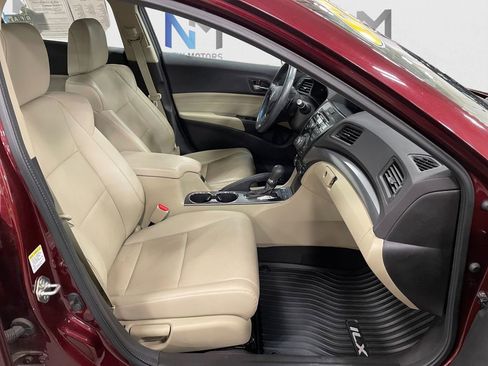 Used 2015 Acura ILX w/ Technology Package image 15