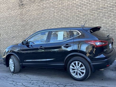 Used 2022 Nissan Rogue Sport S image 24
