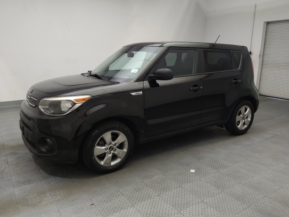 Used 2017 Kia Soul FWD image 2