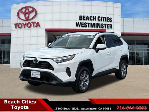 Certified 2024 Toyota RAV4 XLE AWD/4WD image 6