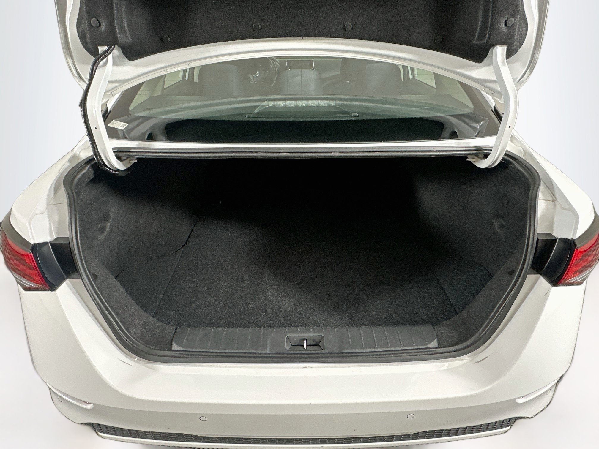 Used 2025 Nissan Sentra S FWD image 26