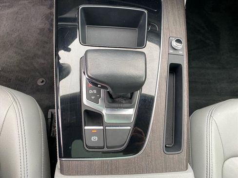 Used 2022 Audi Q5 2.0T Premium Plus AWD/4WD image 12