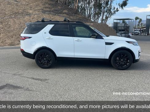 Used 2020 Land Rover Discovery Landmark AWD/4WD image 4