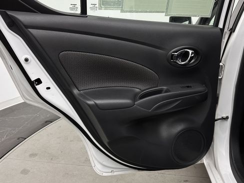 Used 2019 Nissan Versa SV image 19