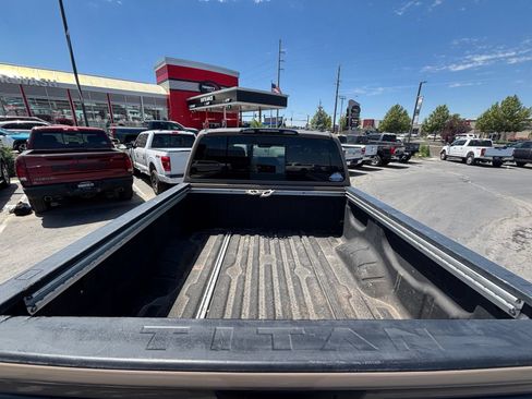 Used 2021 Nissan Titan PRO-4X w/ Pro-4x Convenience Package AWD/4WD image 10