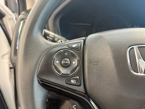 Used 2022 Honda HR-V EX image 17