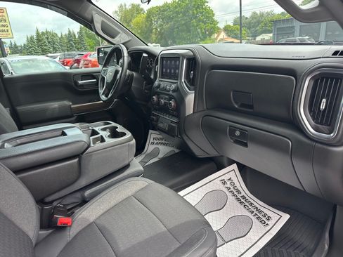 Used 2020 Chevrolet Silverado 1500 LT AWD/4WD image 24