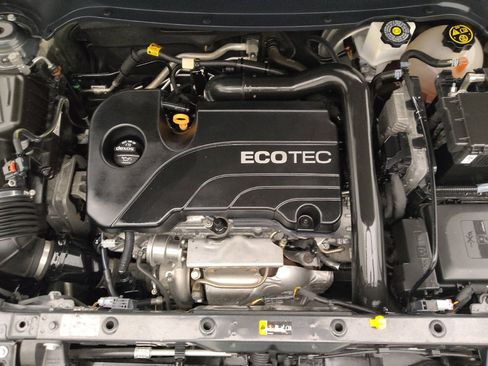 Used 2019 Chevrolet Equinox LT FWD image 30