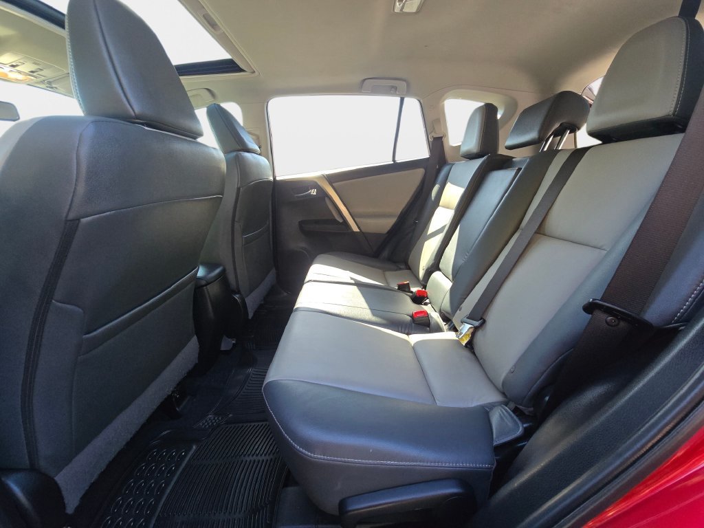 Used 2014 Toyota RAV4 Limited AWD/4WD image 17