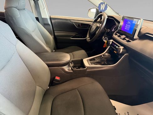 Used 2023 Toyota RAV4 LE image 15