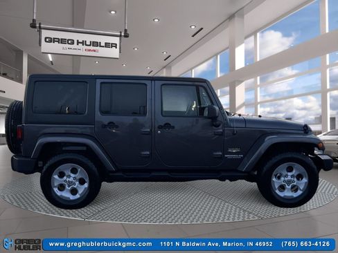 Used 2014 Jeep Wrangler Unlimited Sahara w/ Dual Top Group image 4