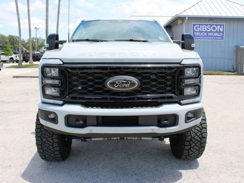 Used 2025 Ford F250 Lariat w/ Lariat Ultimate Package AWD/4WD image 2
