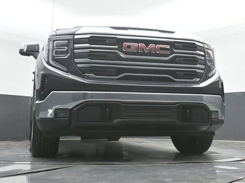Used 2024 GMC Sierra 1500 SLT image 42
