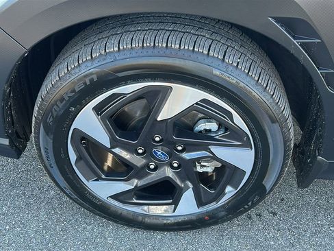 Certified 2025 Subaru Crosstrek 2.5i Limited w/ Popular Package #4A image 5