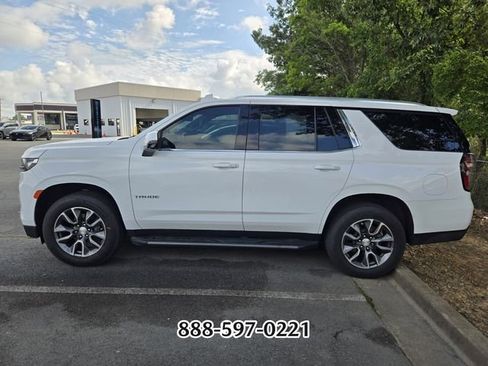 Used 2021 Chevrolet Tahoe LT w/ LT Signature Package AWD/4WD image 4