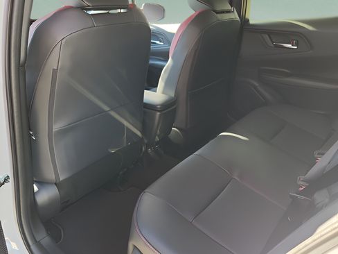 New 2026 Toyota Prius Plug-In Hybrid FWD image 10
