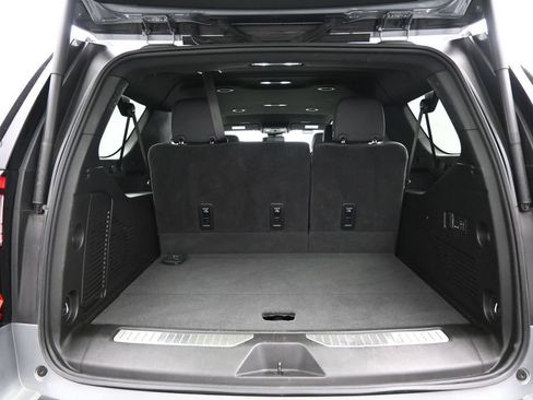 Used 2025 GMC Yukon XL Denali AWD/4WD image 27