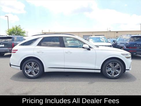 Used 2022 Genesis GV70 3.5T Sport w/ Sport Advanced Package AWD/4WD image 2