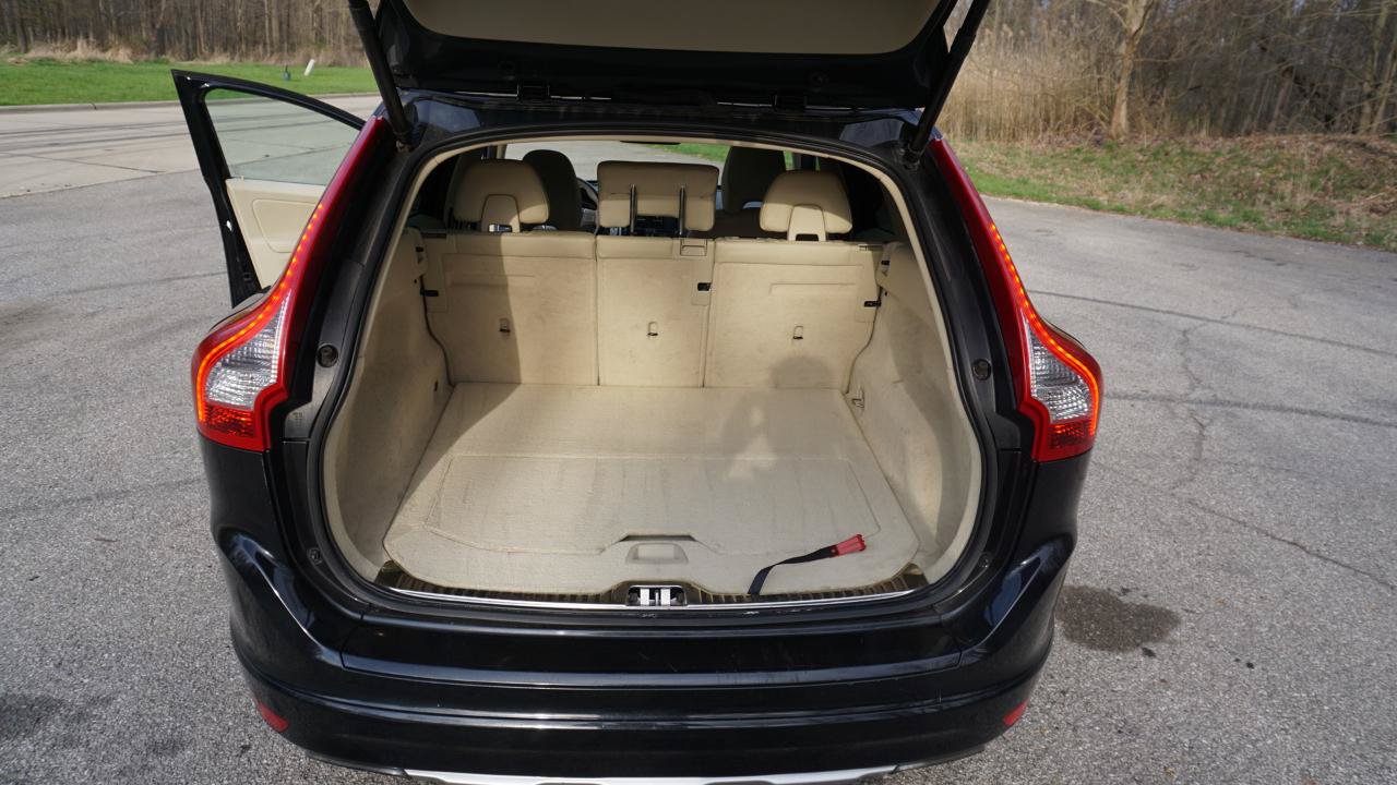 Used 2015 Volvo XC60 T5 Platinum AWD/4WD image 29