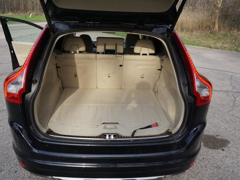 Used 2015 Volvo XC60 T5 Platinum AWD/4WD image 29