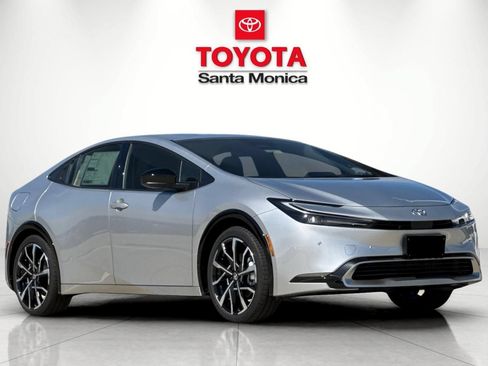 New 2027 Toyota Prius Plug-In Hybrid FWD image 1