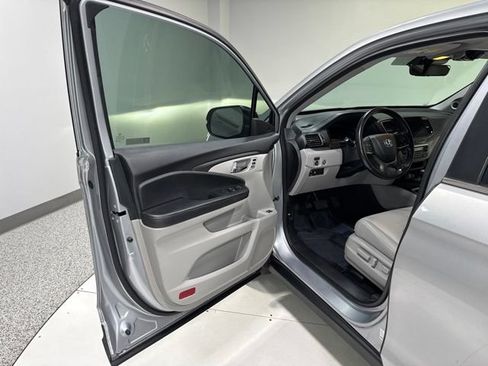 Used 2019 Honda Pilot EX-L image 12