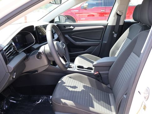 Used 2025 Volkswagen Jetta S FWD image 21
