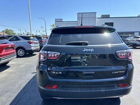 Used 2023 Jeep Compass Limited AWD/4WD image 7
