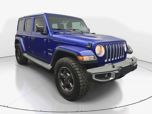 Used 2019 Jeep Wrangler Unlimited Sahara w/ Uconnect 4C Nav & Sound Group AWD/4WD image 2