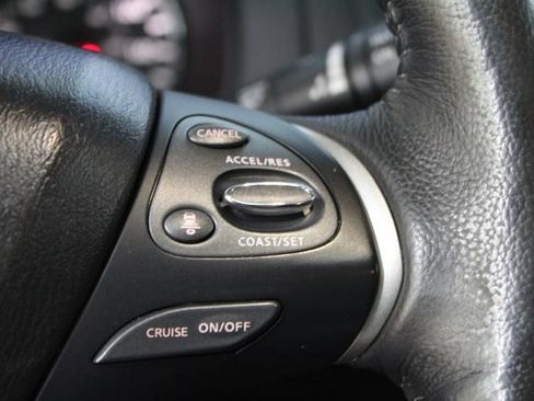 Used 2019 Nissan Pathfinder Platinum AWD/4WD image 15