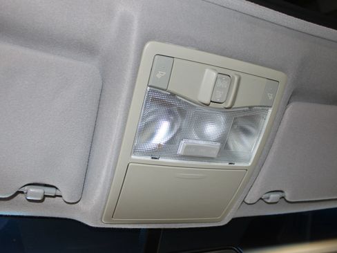 Used 2011 Toyota Avalon FWD image 23