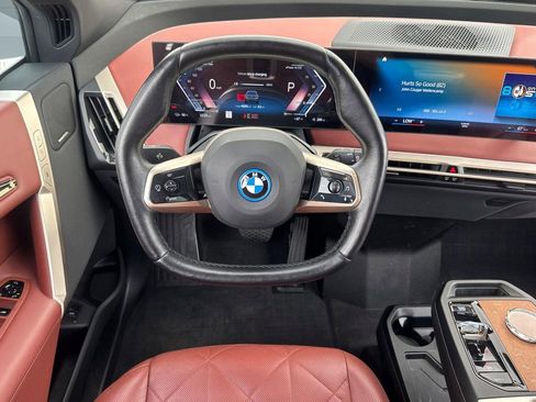 Certified 2023 BMW iX xDrive50 w/ Premium Package AWD/4WD image 28