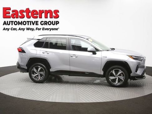 Used 2022 Toyota RAV4 SE image 47