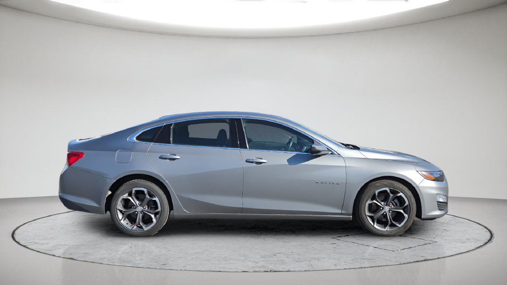 Used 2023 Chevrolet Malibu LT FWD image 17