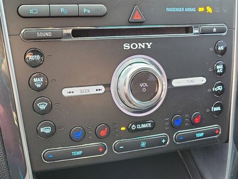 Used 2018 Ford Explorer Limited w/ Equipment Group 301A image 29