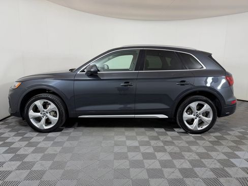 Used 2021 Audi Q5 Prestige AWD/4WD image 2