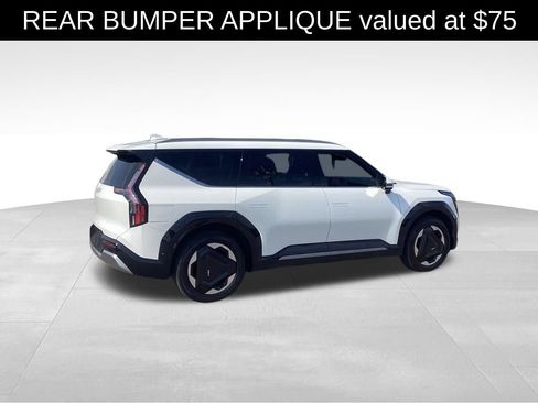 Used 2024 Kia EV9 Land AWD/4WD image 7