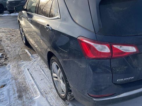 Used 2019 Chevrolet Equinox Premier image 2