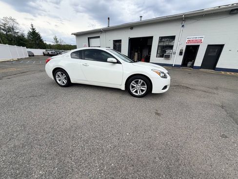Used 2011 Nissan Altima 2.5 S w/ 2.5S Premium Pkg FWD image 27