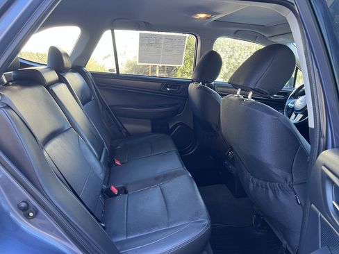 Used 2016 Subaru Outback 3.6R Limited AWD/4WD image 22