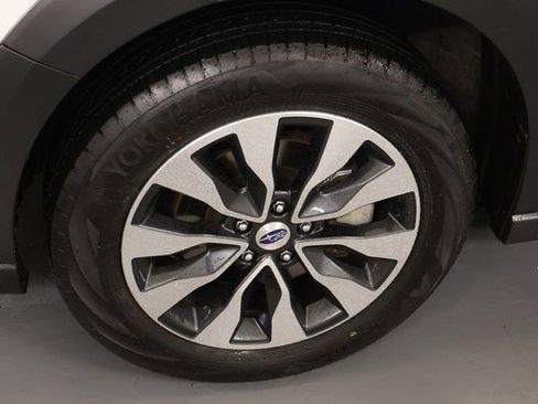 Certified 2025 Subaru Outback Limited image 7