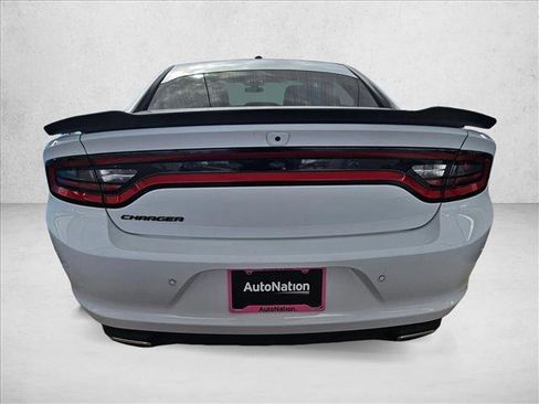 Used 2020 Dodge Charger SXT w/ Blacktop Package image 5