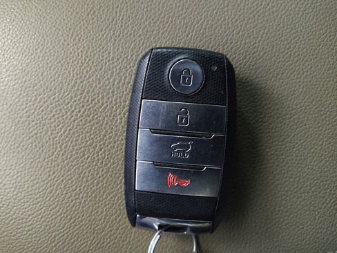 Used 2020 Kia Sportage S w/ S Premium Package FWD image 32